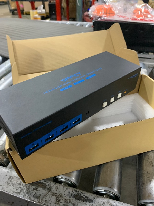 Photo 1 of 4K144Hz HDMI + 2 Displayport KVM Switch 3 Monitors 3 Computers 8K USB 3.0 KVM Switches Triple Monitor for 3 Computer Share 3 Screens and 4 USB 3.0 Ports Support Extended/Copy Mode
