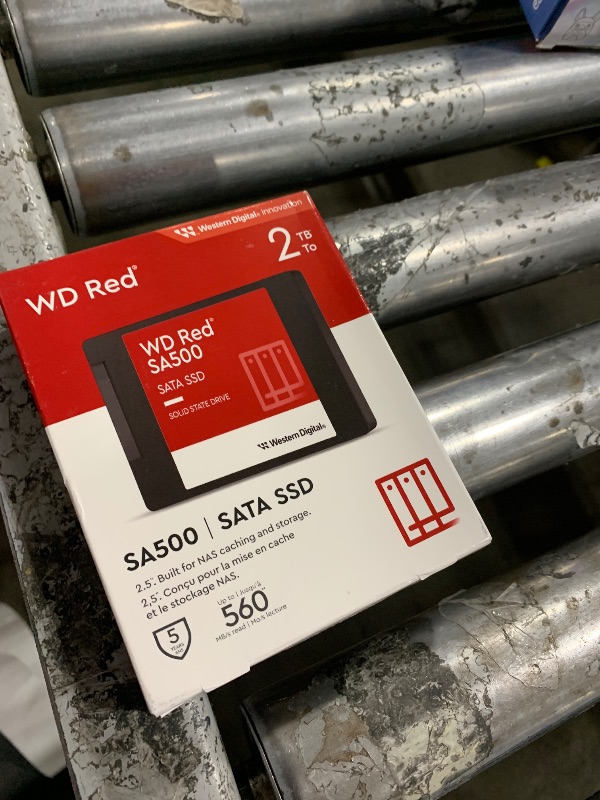 Photo 1 of Western Digital 2TB WD Red SA500 NAS 3D NAND Internal SSD Solid State Drive - SATA III 6 Gb/s, 2.5"/7mm, Up to 560 MB/s - WDS200T2R0A