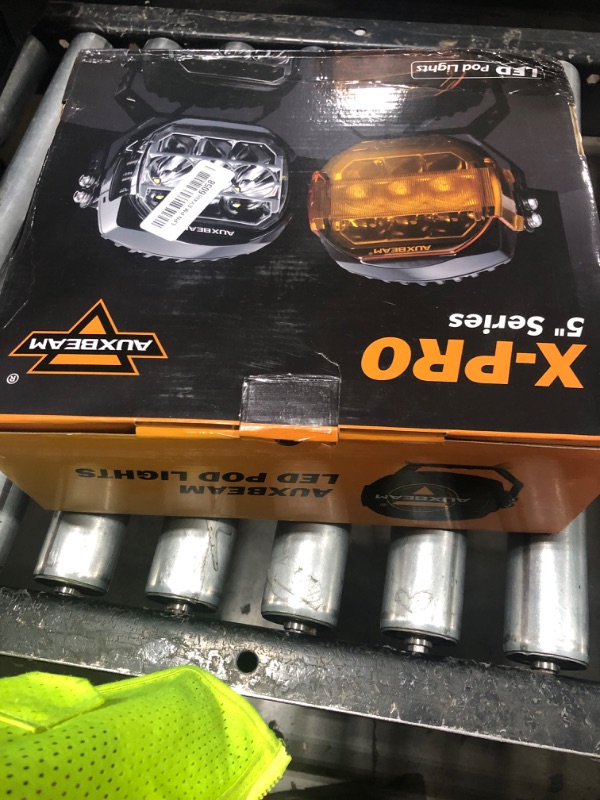 Photo 1 of Auxbeam XP-Ultra Series 5 Inch Offroad Pod Lights, 270° Side Shooter, Amber DRL & Turn Signal, 174W 20400LM Spot Flood Combo, Driving Fog Light Bar with Dual Color Protective Covers, Pair