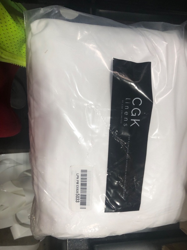 Photo 1 of Queen Size 4 Piece Sheet Set - Comfy Breathable & Cooling Bed Sheets Set - Hotel Luxury Bedding for Women, Men, Kids, Teens, Boys & Girls - Deep Pockets, Soft, Wrinkle Free - Oeko-Tex - Antique White