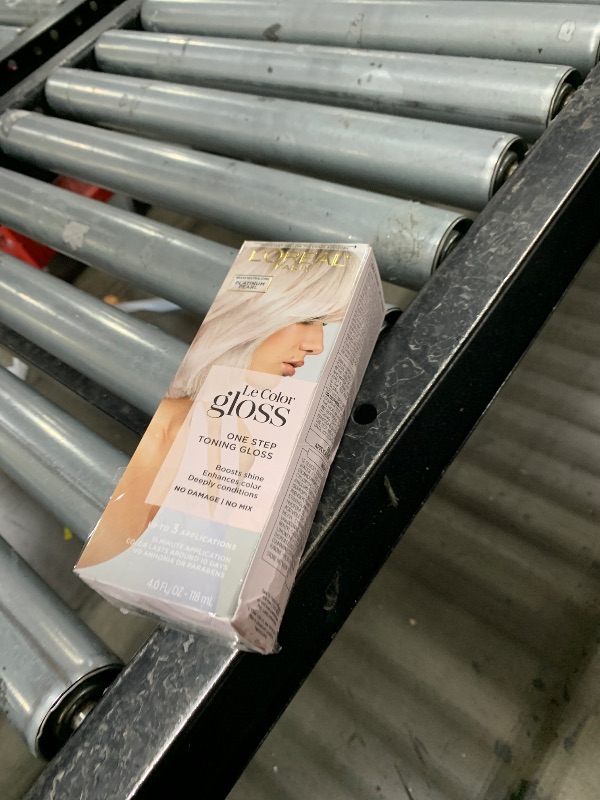 Photo 1 of L'Oreal Paris Le Color Gloss One Step In-Shower Toning Hair Gloss for Bleached Hair, Neutralizes Brass, Conditions & Boosts Shine, Platinum Pearl, 4 Ounce