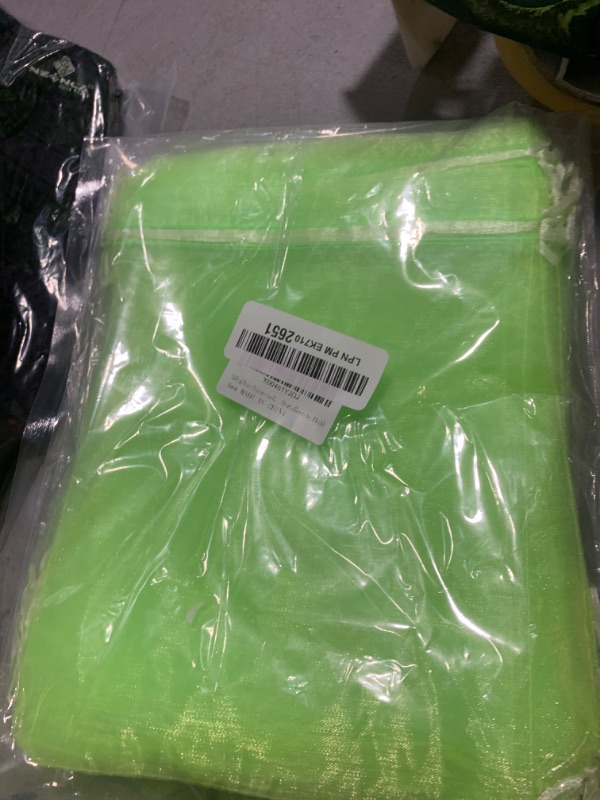 Photo 1 of 40 Pcs Fruit Protection Bags Fruit Netting Bags with Drawstring Fruit Bags for Fruit Fruit Protect Bags Vegetable Fruit Net Fruit Cover Mesh Bag for Protecting Fruits(Fruit Green,7 x 9 Inch)