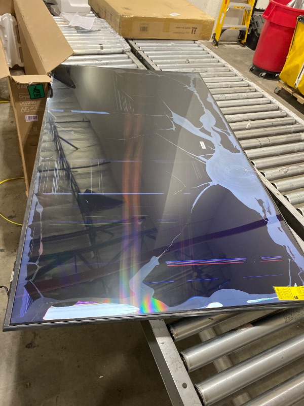 Photo 1 of Samsung Crystal DU7200 UN65DU7200F 65" Class Crystal Smart LED TV - 4K UHDTV - High Dynamic Range (HDR) - Titan Gray - HDR10+, Hybrid Log Gamma (HLG) - LED Backlight - Bixby, Alexa, Google ...