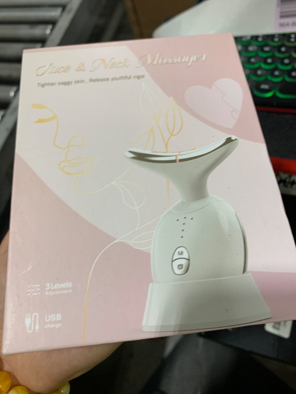 Photo 1 of FACE MASSAGER 