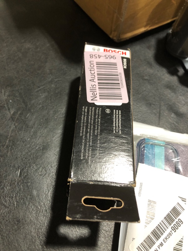 Photo 1 of BOSCH 18070 Premium Original Equipment Oxygen Sensor - Compatible with Select Ford Expedition, F-250 Super Duty, F-350 Super Duty, F-450 Super Duty, F-550 Super Duty; Lincoln Navigator