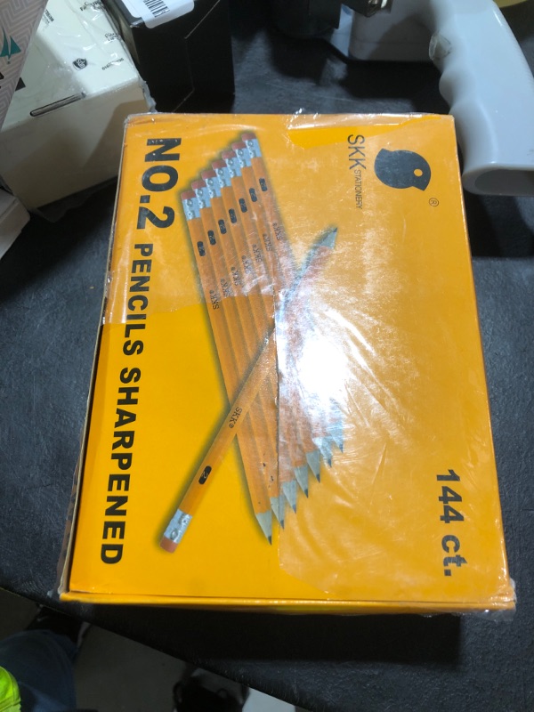 Photo 1 of SKKSTATIONERY Pre-sharpened pencils, Pencils Sharpened with eraser top, 2 HB pencil, 144/box.