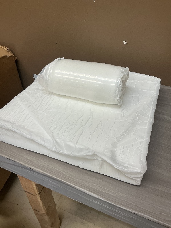 Photo 1 of SEE NOTES PICTURES ……Favoyard Patio Chair Cushions 19 x 19 x 3 stuffers 2 piece 