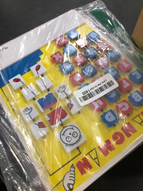 Photo 1 of Melissa & Doug 538540 Hangman, Multi