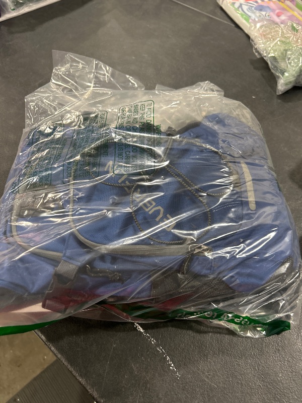 Photo 1 of EVERFUN Hydration Backpack 18L Hiking Water Backpack with 2L Water Bladder, Women Men Hydration Pack Insulated Daypack Lightweight Hydropack with Rain Cover for Hiking, Biking, Running, Festivals