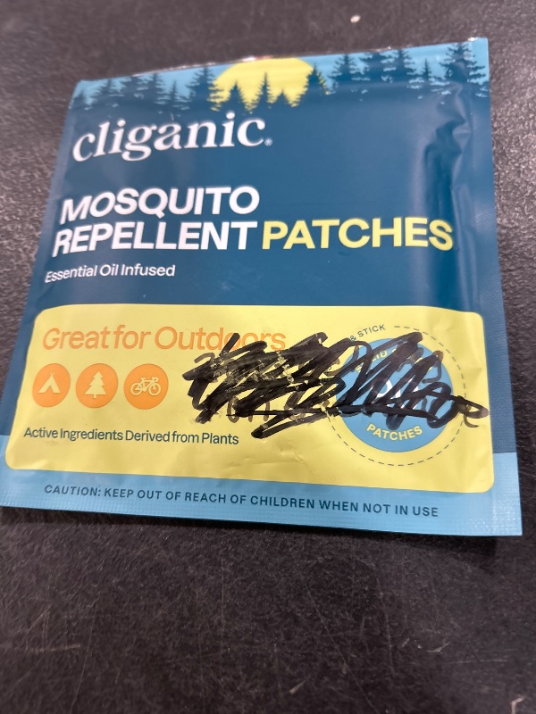 Photo 1 of Cliganic Mosquito Repellent Stickers (90 Pack) - Patches for Kids & Adults, Natural DEET-Free, Citronella Essential Oil Infused