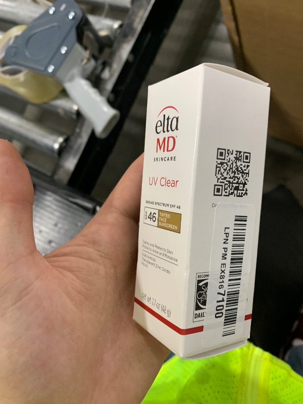 Photo 1 of EltaMD UV Clear Tinted Sunscreen for Face, SPF 46 with Zinc Oxide, Oil-Free, Dermatologist Recommended, For Acne-Prone Sensitive Skin, 1.7 oz