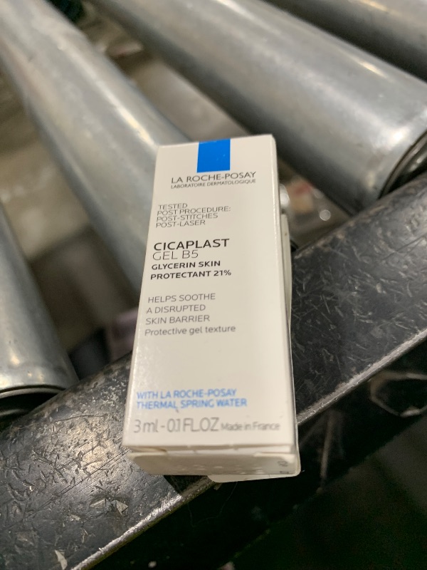 Photo 1 of La Roche-Posay Cicaplast Gel B5, Protective Repair Gel for Cracked, Chapped Skin with Madecassoside and Glycerin, Tested Post-Procedure, Post-Stitches, Post-Laser, 1.35 Fl Oz