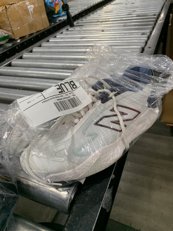 Photo 1 of WOMENS 7.5 SIZE NIKE SHOES 