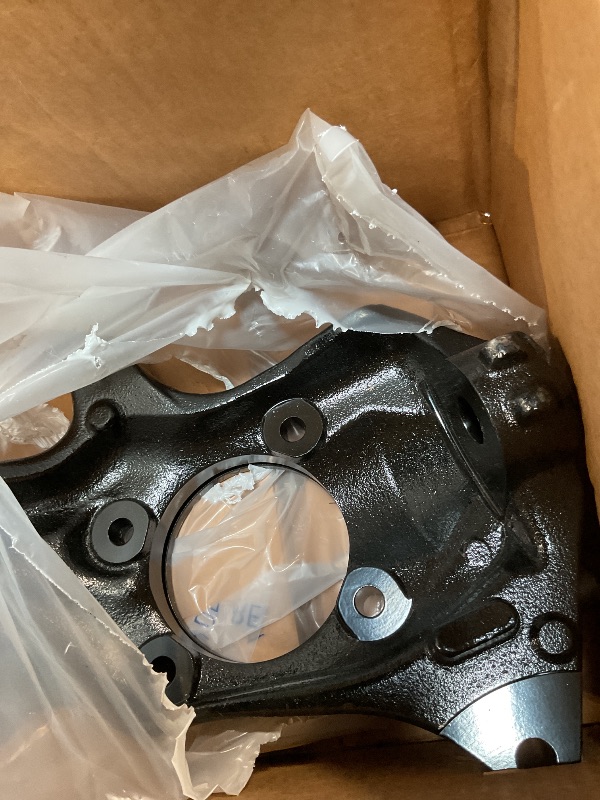 View 3 of ** selling the part, pictured as partial setRough Country 3.5" Lift Kit for 2011-2019 Chevy/GMC 2500/3500 2WD/4WD - 95730RED