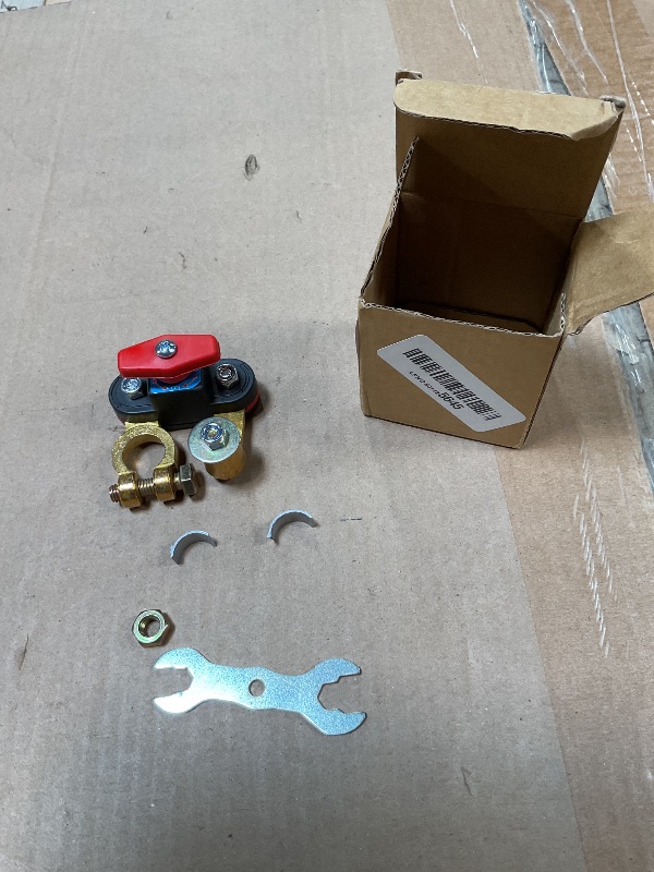 Photo 1 of ***silver piece is snapped ***
BURMONG Battery Disconnect Switch