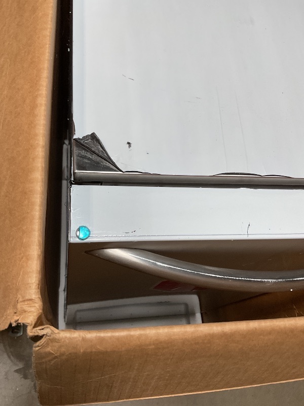 Photo 1 of ** minor multiple dense damage/dirt from transport**Ice-O-Matic GEMU090 Pearl Ice Machine