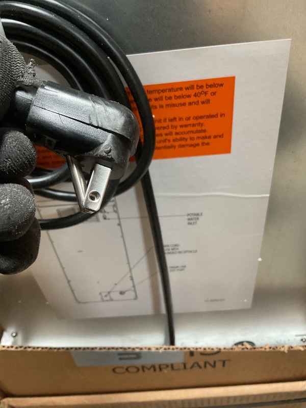 Photo 1 of ** minor multiple dense damage/dirt from transport**Ice-O-Matic GEMU090 Pearl Ice Machine