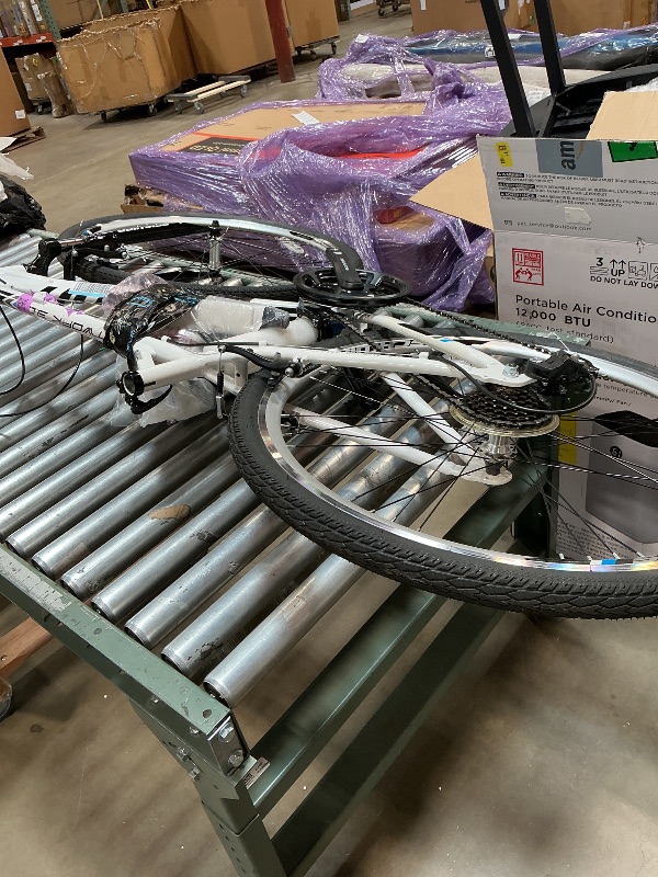 Photo 1 of *** PIECES MUST BE ASSEMBLED WHITE COLOR REFER TO NELLIS PHOTO ***Schwinn Network 1 Hybrid Bike, 700c Mens and Womens Bike, 21-Speed Hybrid Bicycle, Aluminum Frame, Suspension Fork, Alloy Linear Pull Brakes, Adult Bicycle