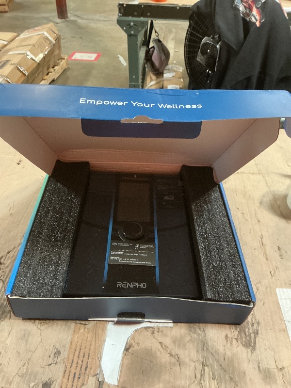 Photo 1 of ***USED***RENPHO Smart Body Weight Scale, 18 Body Metrics, Large VA Display, Elis 3X