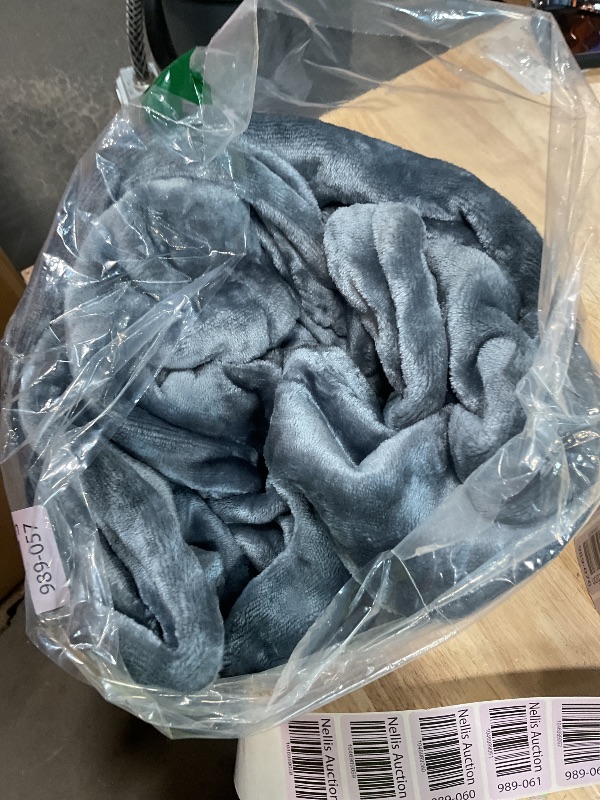 Photo 1 of 12V Heated Car Blanket Flannel Gentle Soft with 3 Time 9 Heating Settings Portable Electric Automobile Heating Throw Warm Gifts for Winter SUV RV Camping Essentials 59”x39”