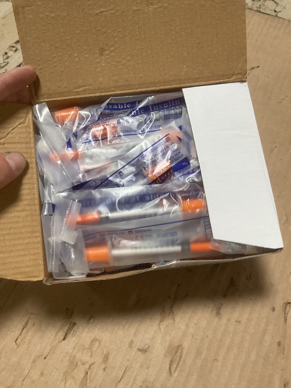 Photo 1 of 0.5ml Syringes 31G 5/16" 8mm Needle U-100 Disposable Lab Syringe, 100 Pack