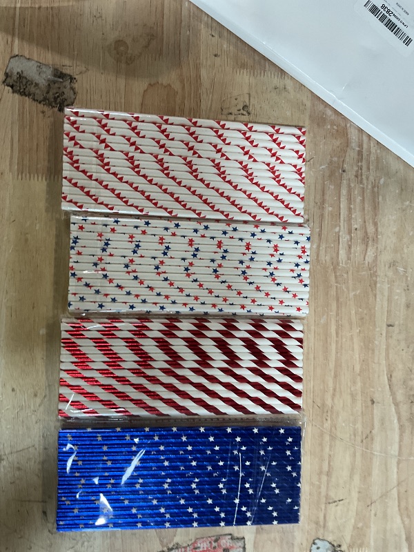 Photo 1 of ALINK Paper Straws, 100 Count, Red & Blue