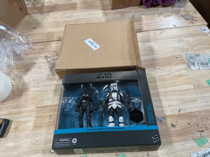 Photo 1 of **missing weapons**
STAR WARS The Black Series Mission Vao & Carth Onasi 6" 2-Pack