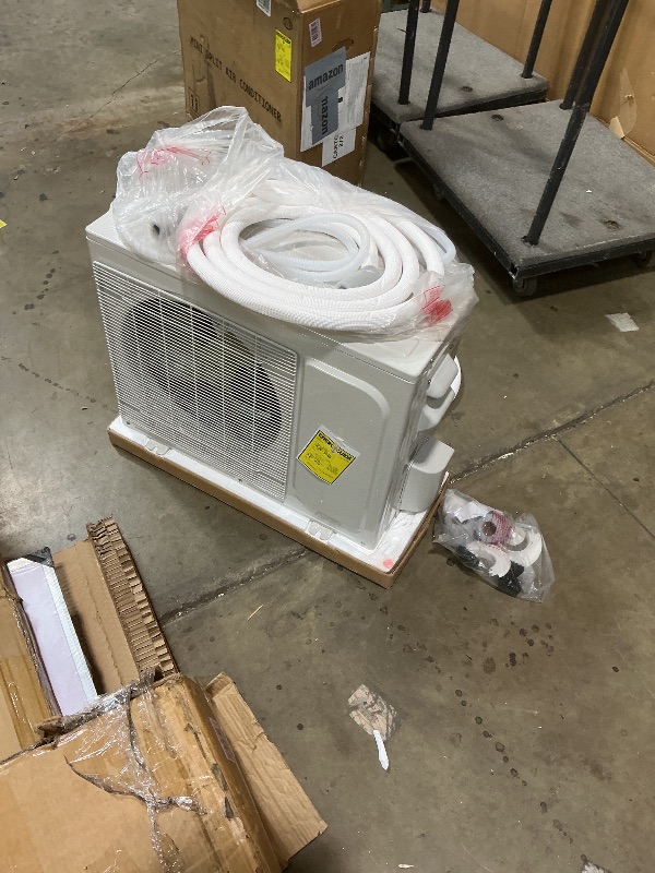 Photo 1 of **AIR CONDITIONER** UNKNOWN BRAND 