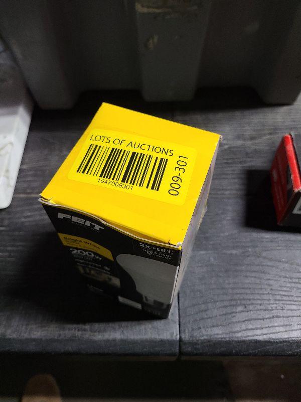Photo 1 of Feit Electric A21 LED Light Bulb, 200W Equivalent, Non-Dimmable, 3050 Lumens, E26 Standard Base, 3000k Bright White, High Output LED Bulb, Damp Rated, 22 Year Lifetime, OM200/830/LED