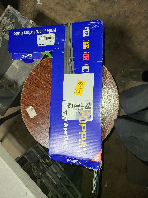 Photo 1 of 2 wipers Replacement For 2017-2023 Tesla Model 3/2020-2023 Model Y Original Equipment Replacement Wiper Blade - 26"/19" (Set of 2) Top Lock