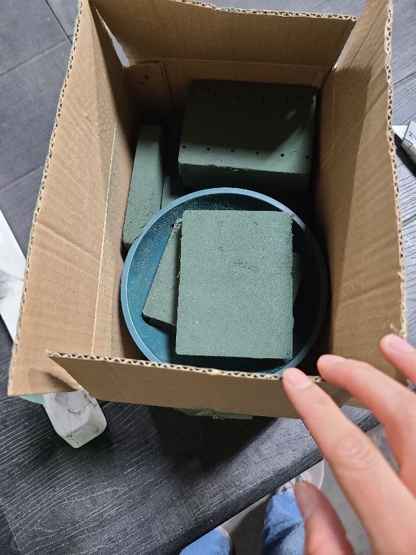 Photo 1 of 12 PCS Floral Supplies Green Bowls?Floral Foam Round Bowls for Flower Arrangements, Large Size Round Floral Supplies, Flower Foam Bowl Kit for Christmas Party Wedding Festival