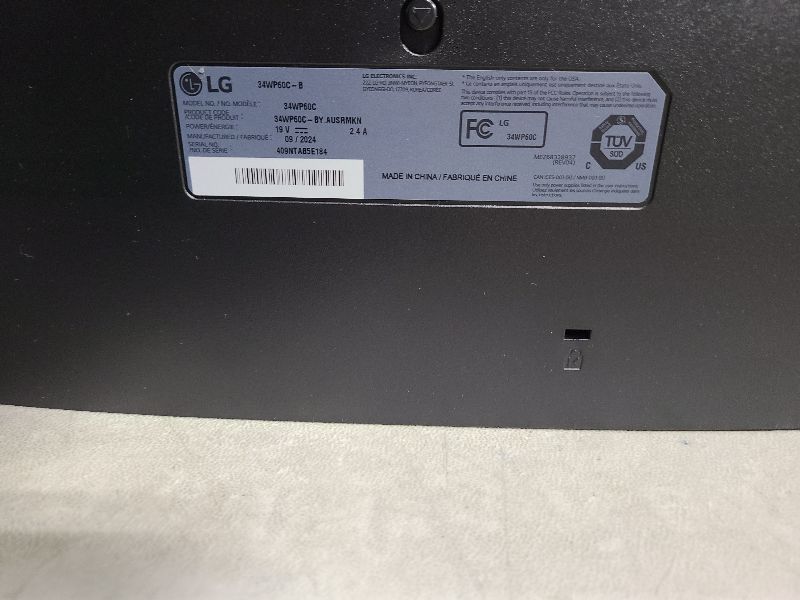 Photo 1 of LG 34WP60C-B 34-Inch 21:9 Curved UltraWide QHD (3440x1440) Gaming Computer Monitor with 160Hz sRGB 99% Color Gamut and HDR 10, AMD FreeSync Premium and 3-Side Virtually Borderless Screen Tilt,Black