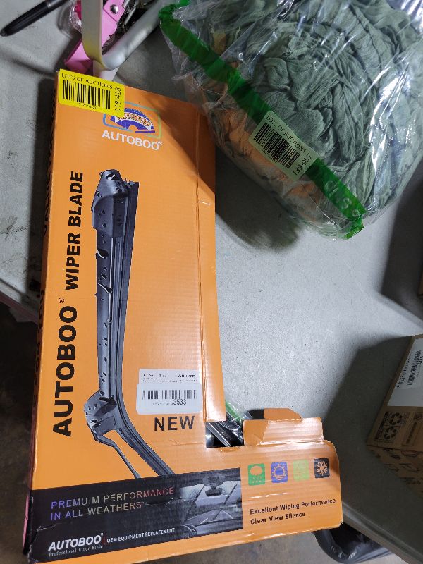 Photo 1 of 3 Wipers Replacement for Audi Q5 2018 2019 2020 2021 2022 2023 Windshield Wiper Blades with Rear 24"+20"+15inch