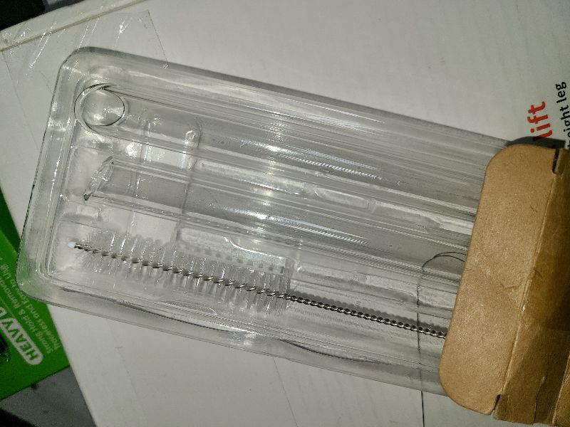 Photo 1 of ALINK Reusable Glass Boba Straws, 14mm Extra Wide Clear Straws for Smoothies, Bubble Tea, Pack of 2 with Carrying Case and Cleaning Brush