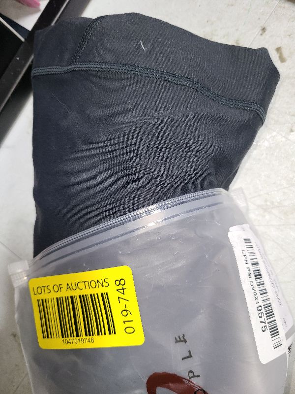 Photo 1 of THE GYM PEOPLE Thick High Waist Yoga Pants with Pockets, Tummy Control Workout Running Yoga Leggings for Women (Medium, Charcoal Grey)