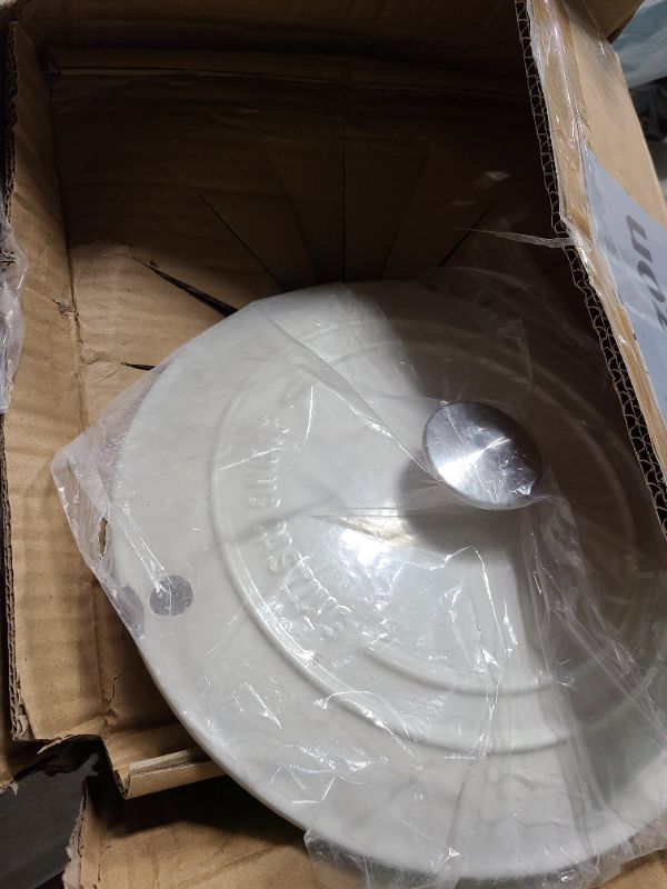 Photo 1 of EDGING CASTING Enameled Cast Iron Dutch Oven Pot with Lid for Sourdough Bread Baking, Bread Dutch Ovens, Cooking Pots, 5 Quart, White