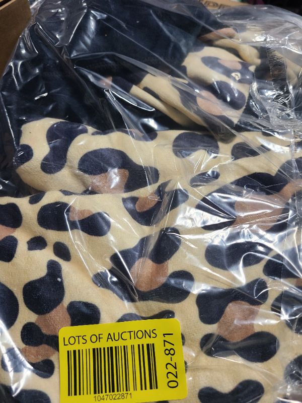 Photo 1 of Yoande 6 Pcs Leopard Towel Set Bathroom Towels Includes 2 Bath Towels 2 Hand Towels 2 Washcloths, Soft Absorbent Shower Towels Decorative Guest Towels for Hotel Spa(Brown Leopard Print and Black)