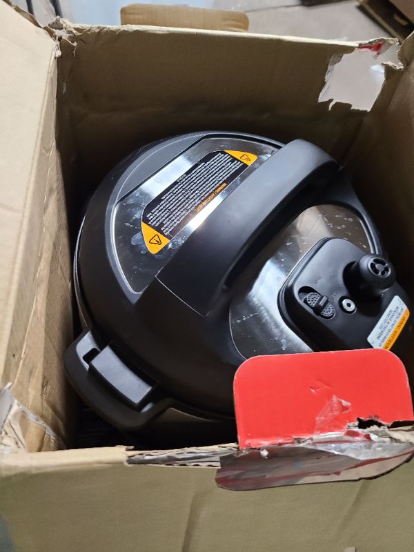 Photo 1 of Instant Pot 6Qt Duo 120V V5
