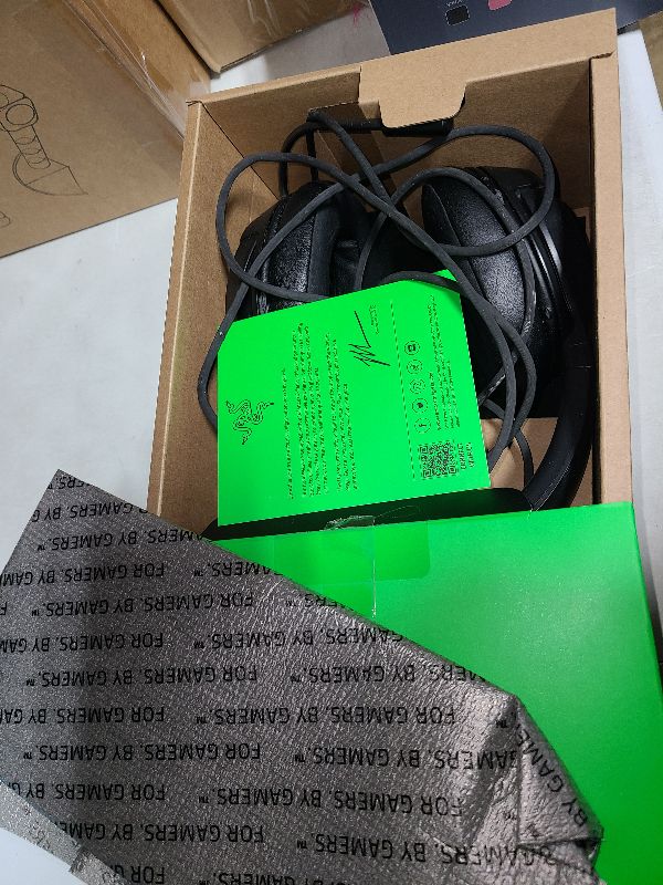 Photo 1 of Razer Kraken V3 X Wired USB Gaming Headset: Lightweight Build - Triforce 40mm Drivers - HyperClear Cardioid Mic - 7.1 Surround Sound - Chroma RGB Lighting - Black