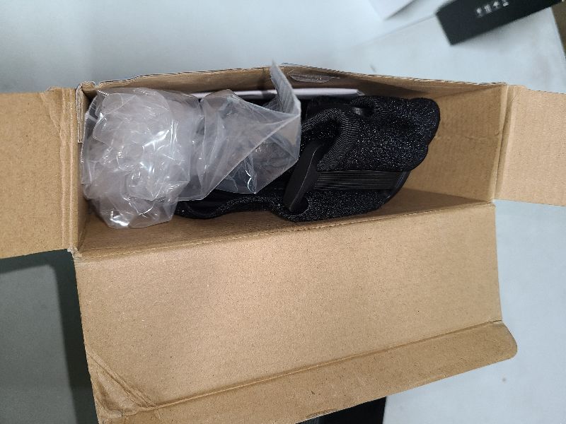 Photo 1 of Shoulder Ice Pack Wrap with Triple Coldfocus Expert Gel for Long-Lasting Rotator Cuff Cold Therapy, Shoulder ice Brace Rotator Cuff Cold Therapy for for Pain Relief, Post Recovery (Universal)