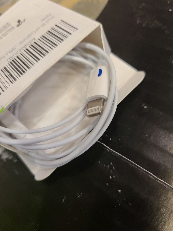 Photo 1 of 1Pack Wired Earphones for iPhone Earbuds with Lightning Connector(Built-in Mic & Volume Control)[Official Certified] Headphones Compatible iPhone 14/13/12/SE/11/XR/XS/X/7/7Plus/8/8Plus, Bluet00th-free