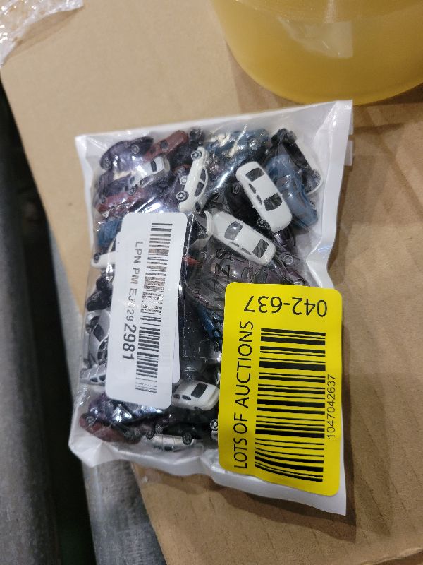 Photo 1 of 1:200 Scale Gauge N Painted Plastic Model Car for Building Train Layout (Pack of 100)