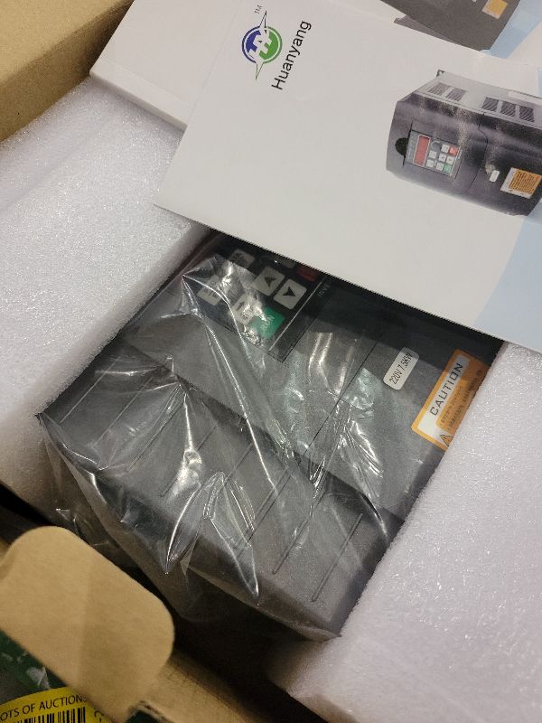 Photo 1 of 10HP 7.5KW VFD Single-Phase to 3-Phase Converter, Used on?7.5HP(5.5kW) 34 Amps 200-230V 3-Phase Motor, Input/Output 200V-230V,Variable Frequency Drive
