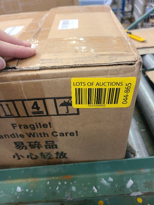 Photo 1 of 2- Stage 50L/m Oil Free Lab Vacuum Pump Oilless Medical Mute Pump HZW-165 (110V)