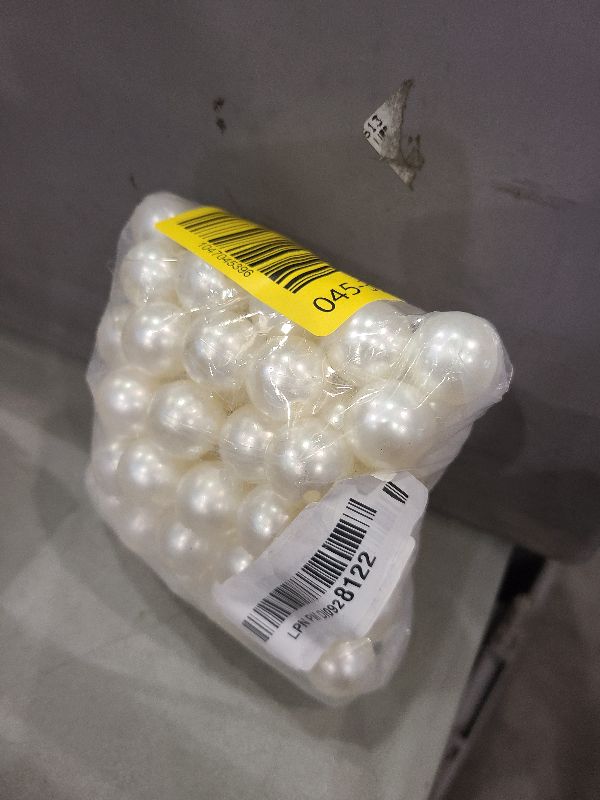 Photo 1 of arricraft About 120 Pcs 20mm Large Pearl Beads, Acrylic Round Beads, Creamy White Loose Beads for Jewelry Making, Pearls for Crafts, White Craft Beads, Party Home Decoration (Hole: 2mm)
