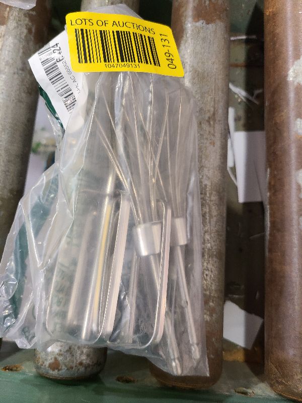 Photo 1 of 4pcs Hand Mixer Beaters Attachments Set, 2 Styles Stainless Steel Handheld Mixer Replacement Beaters Electric Mixer Parts Accessories for Hamilton Beach Hand Mixer 62682RZ 62692 62695V 64699