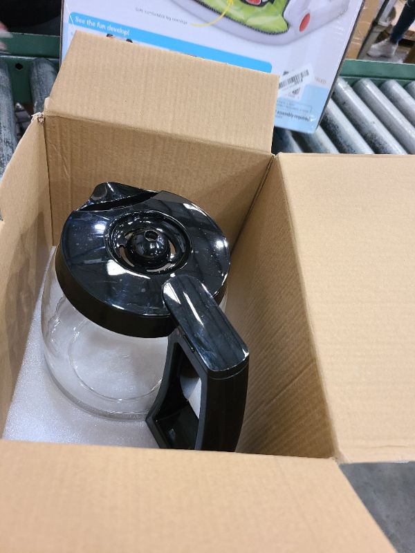 Photo 1 of 12-Cup Coffee Maker Carafe Replacement Compatible Black SS-12, SS-15, SS-16, DCC-1100BK, DCC-1200, DCC-2650, CHW-12P1, DGB-400, DGB-550BK, DGB-550BK1, DGB-625BC and DGB-700BC