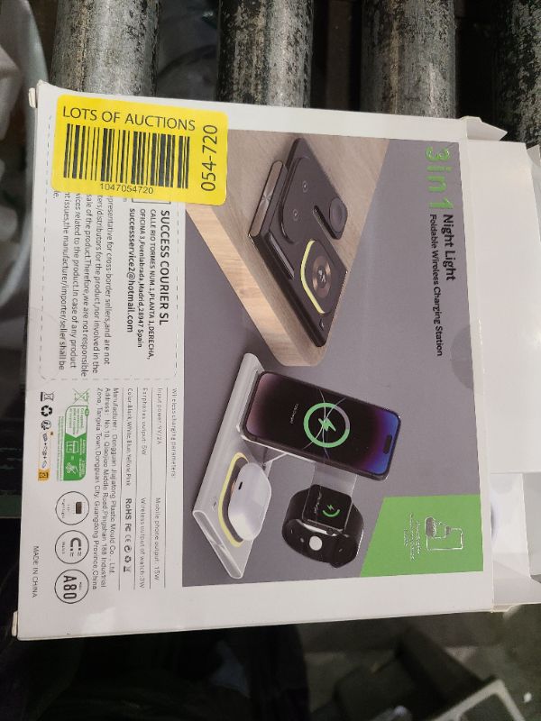 Photo 1 of 3 in 1 Foldable Charging Station for Apple Products,Fast Wireless Charger Travel Dock Adapter&Light for iPhone 16/15/14/13/12/11/X/XS,for iWatch 10/9/8/7/Ultra2/Ultra,for AirPods 4/3/2/Pro/2(Green)