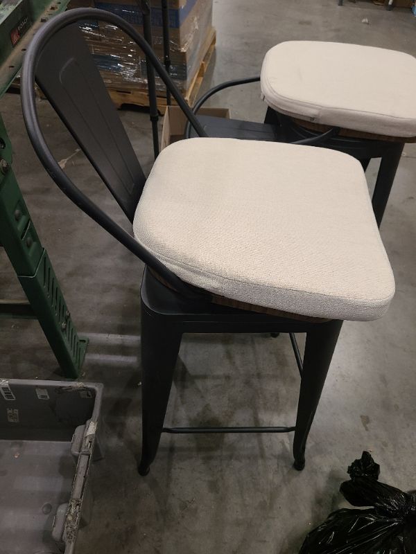 Photo 1 of 1 SINGLE Aklaus Metal Bar Stool