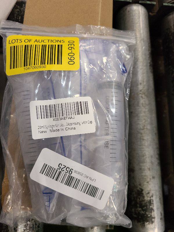 Photo 1 of 20ml Syringe for Liquid, Oral, Scientific Labs, Measurement, Dispensing, with Cap- 3 Pack 20ml Syringes